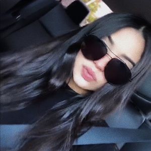 Meet your Posher, Giuliana